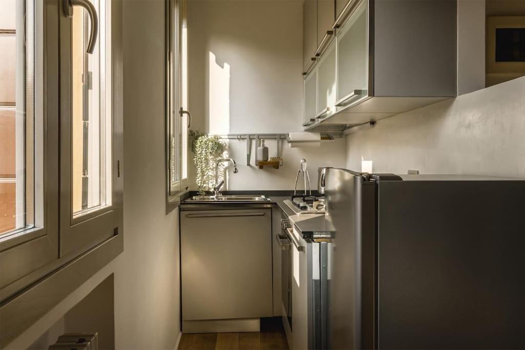 Enjoy Home - Studio Vicino Al Teatro Verdi ปาโดวา ภายนอก รูปภาพ